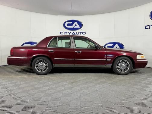 2009 Mercury Grand Marquis LS (Fleet Only)