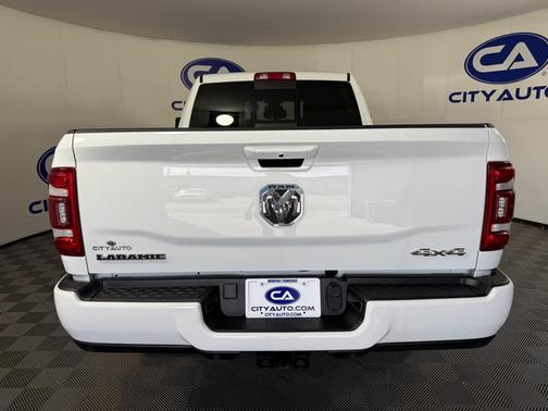 2024 RAM 2500 Laramie Crew Cab 4x4 6'4' Box