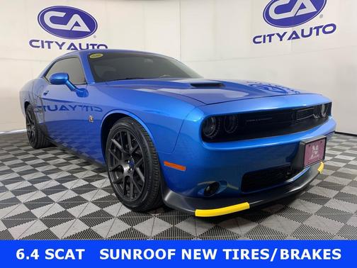 B5 Blue Pearlcoat 2016 Dodge Challenger R/T Scat Pack