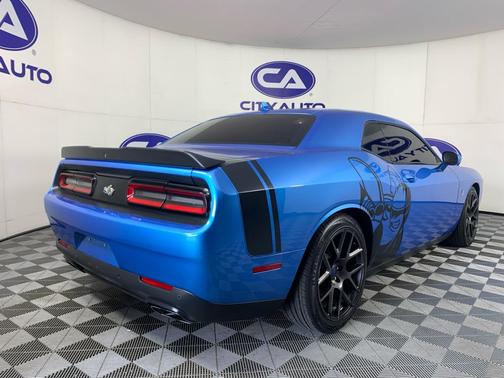 B5 Blue Pearlcoat 2016 Dodge Challenger R/T Scat Pack