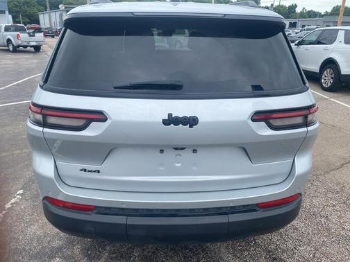 Silver Zynith 2023 Jeep Grand Cherokee L Altitude