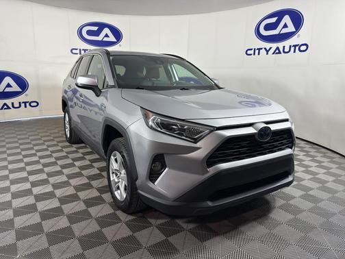2021 Toyota RAV4 Hybrid XLE