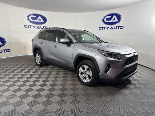 2021 Toyota RAV4 Hybrid XLE