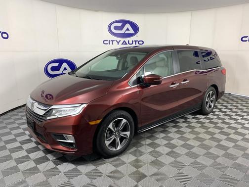 Deep Scarlet Pearl 2018 Honda Odyssey Touring
