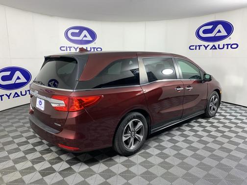 Deep Scarlet Pearl 2018 Honda Odyssey Touring