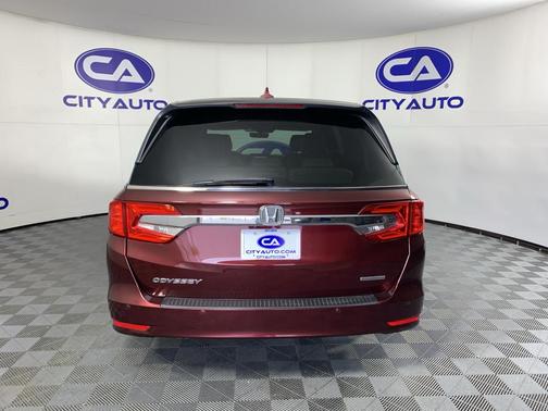 Deep Scarlet Pearl 2018 Honda Odyssey Touring