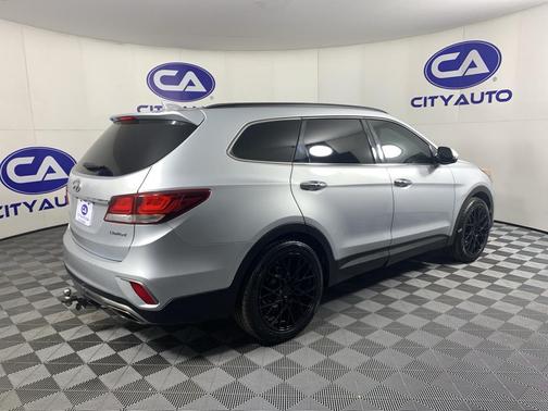 2017 Hyundai SANTA FE Limited