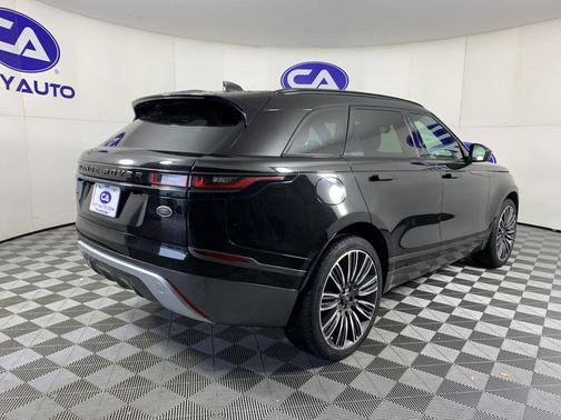 Santorini Black Metallic 2019 Land Rover Range Rover Velar P250 S R-Dynamic