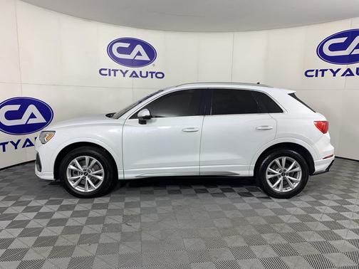 2022 Audi Q3 45 S line Premium Plus