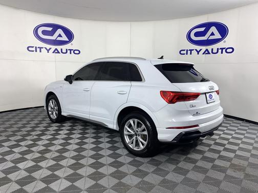 2022 Audi Q3 45 S line Premium Plus