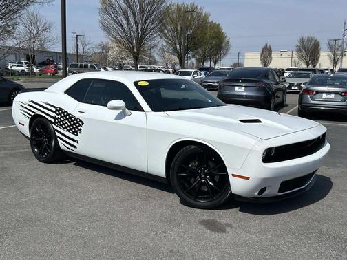 2017 Dodge Challenger SXT