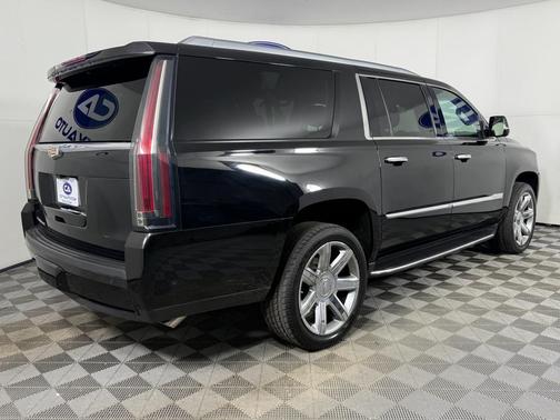 2019 Cadillac Escalade ESV Luxury