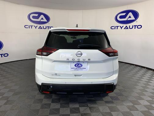 Glacier White 2024 Nissan Rogue S
