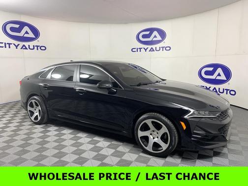 Ebony Black 2022 Kia K5 GT-Line