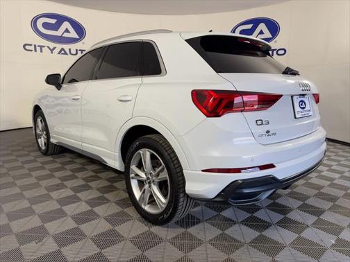2020 Audi Q3 45 S line Premium