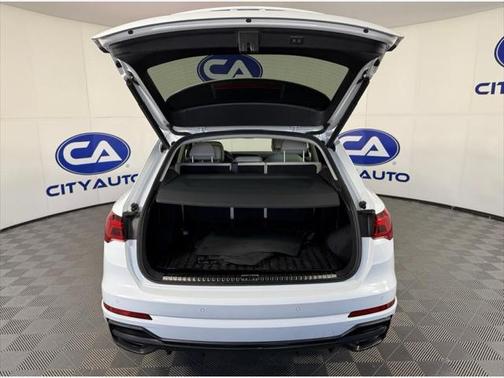 2020 Audi Q3 45 S line Premium