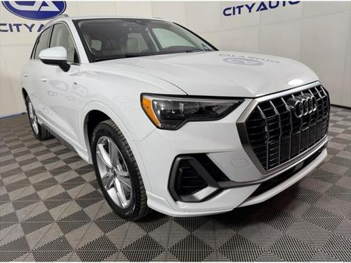 2020 Audi Q3 45 S line Premium
