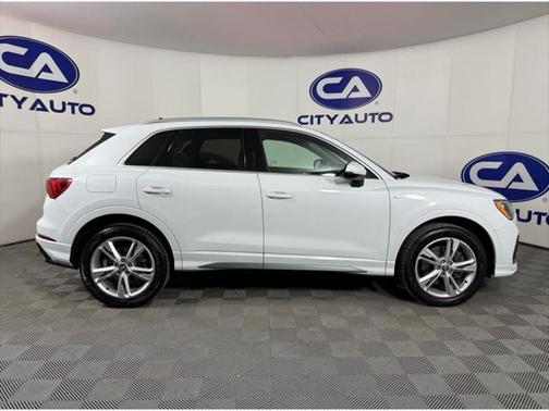 2020 Audi Q3 45 S line Premium