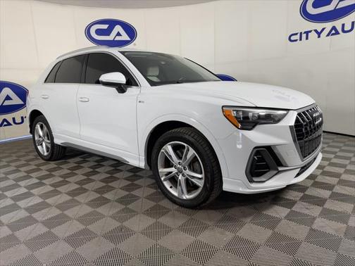 2020 Audi Q3 45 S line Premium