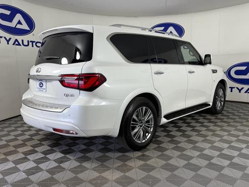 2018 INFINITI QX80 Base
