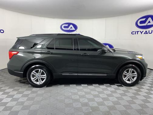 Forged Green Metallic 2022 Ford Explorer XLT