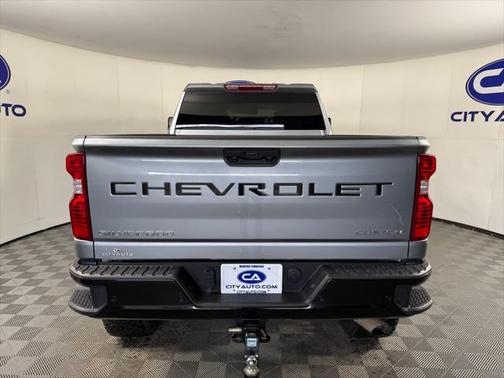 2024 Chevrolet Silverado 2500 Custom
