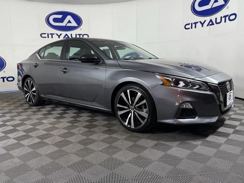 2021 Nissan Altima SR FWD