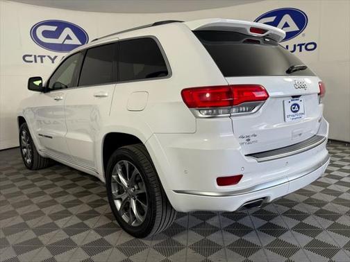 2020 Jeep Grand Cherokee Summit