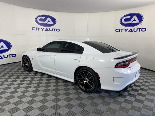 Bright White Clearcoat 2016 Dodge Charger R/T Scat Pack