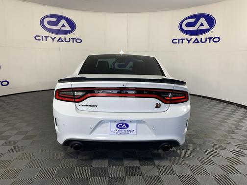 Bright White Clearcoat 2016 Dodge Charger R/T Scat Pack
