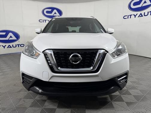 2020 Nissan Kicks SV