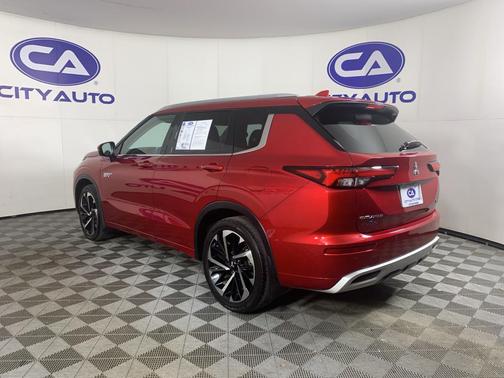 2024 Mitsubishi Outlander PHEV SEL