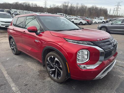 2024 Mitsubishi Outlander PHEV SEL