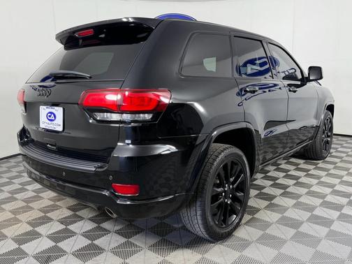 2019 Jeep Grand Cherokee Altitude