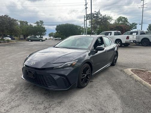 Underground 2025 Toyota Camry SE