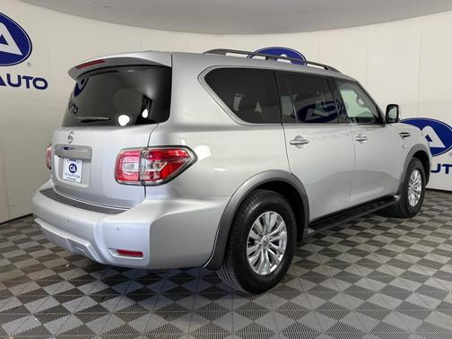 2017 Nissan Armada SV