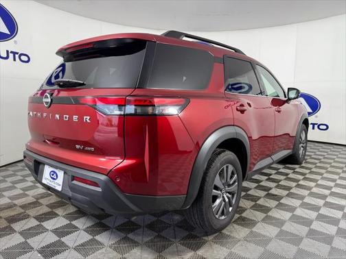 2024 Nissan Pathfinder SV 4WD