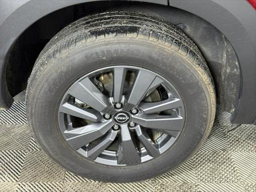 2024 Nissan Pathfinder SV 4WD