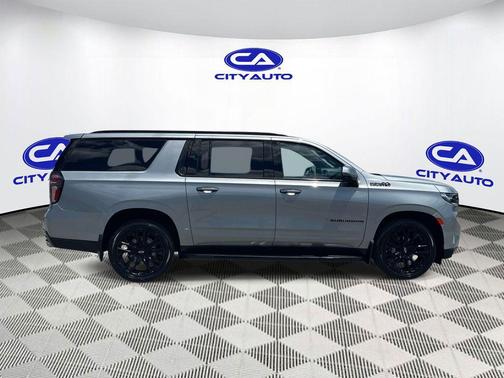 Sterling Gray Metallic 2023 Chevrolet Suburban 4WD High Country