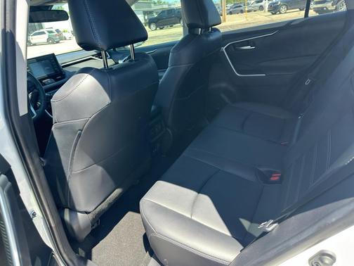 Super White 2019 Toyota RAV4 XLE Premium