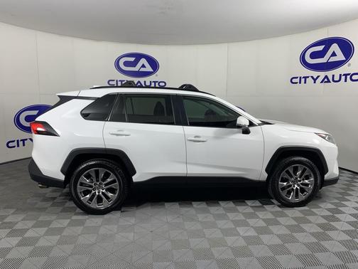 Super White 2019 Toyota RAV4 XLE Premium