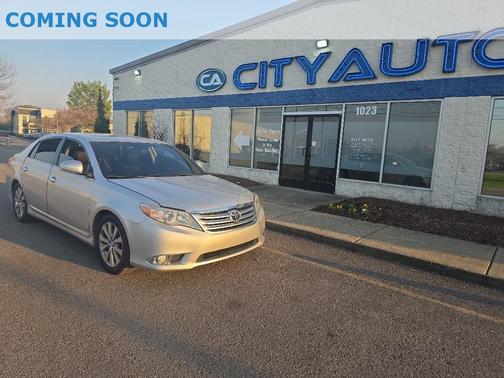 Classic Silver Metallic 2012 Toyota Avalon Limited