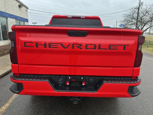 2023 Chevrolet Silverado 1500 Custom