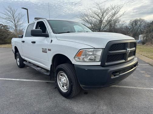 2018 RAM 2500 Tradesman Crew Cab 4x4 6'4' Box