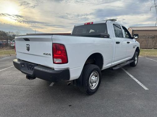 2018 RAM 2500 Tradesman Crew Cab 4x4 6'4' Box