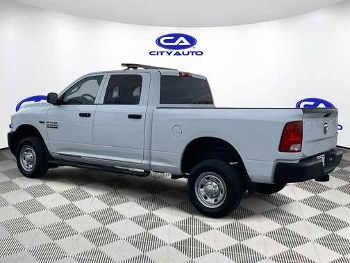 2018 RAM 2500 Tradesman Crew Cab 4x4 6'4' Box