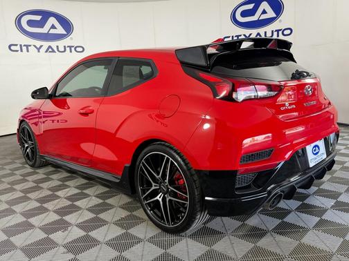 2019 Hyundai Veloster Base