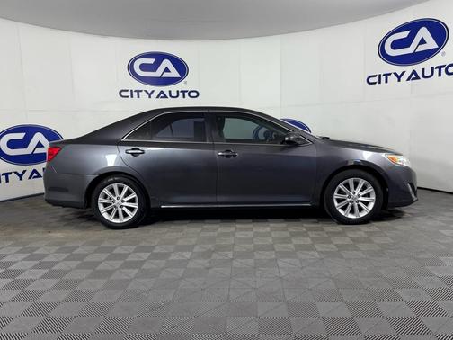 2014 Toyota Camry XLE