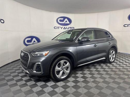 2022 Audi Q5 45 S line Premium Plus