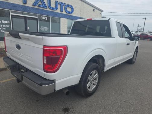 Oxford White 2021 Ford F-150 XLT